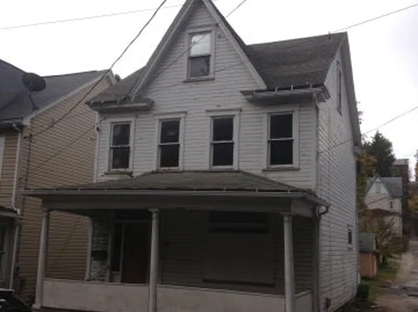 1709 10th St, Altoona, PA 16601