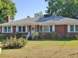 506 N Jefferson St, Saluda, SC 29138