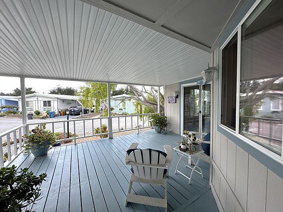4th image of 15 Dolphin Ct #15