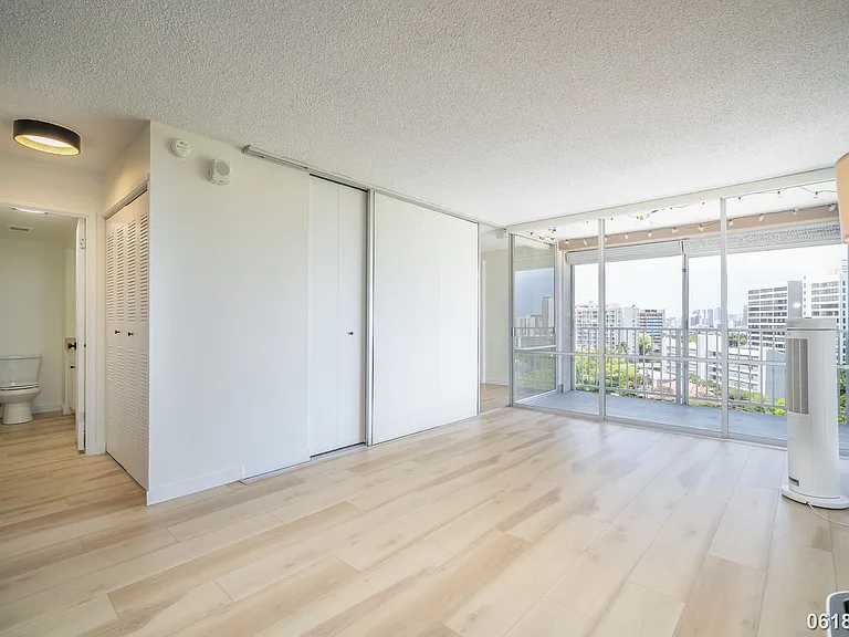 1617 Keeaumoku St #1005 — Photo 10