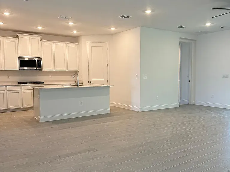 32 Dollar Ct — Photo 13