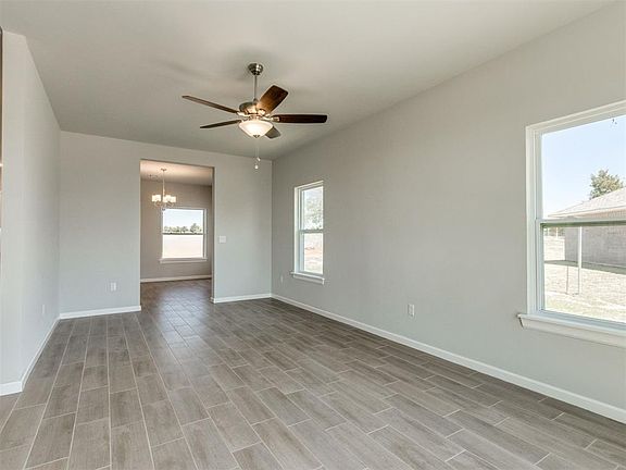 5th image of 4109 Lynford Ln