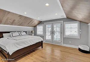 111 Sanborn Ave — Photo 25