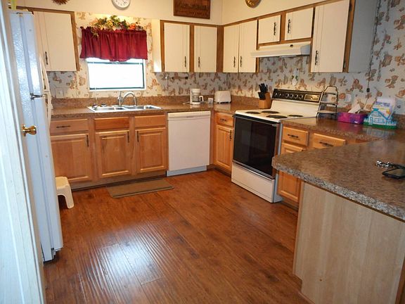 5th image of 184 Old Mill Dr