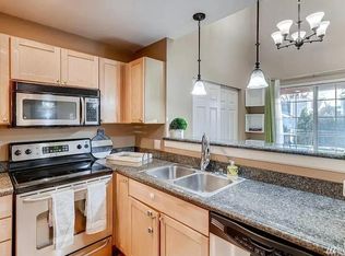 2621 S 272nd St APT 2, Kent, WA 98032