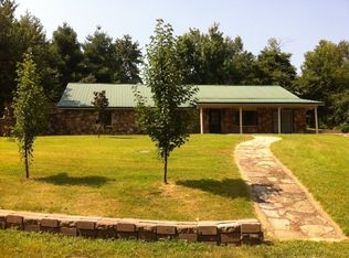 15649 Horse Shoe Ln, Dexter, MO 63841