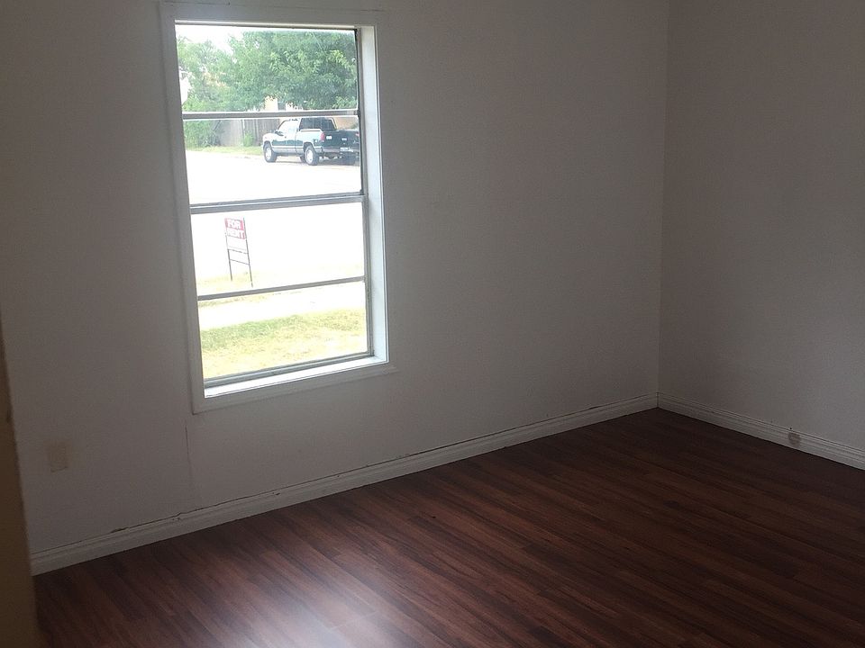 2nd image of 81 N Independence St