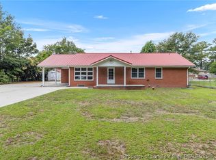 344 S 4th St, Saint Pauls, NC 28384