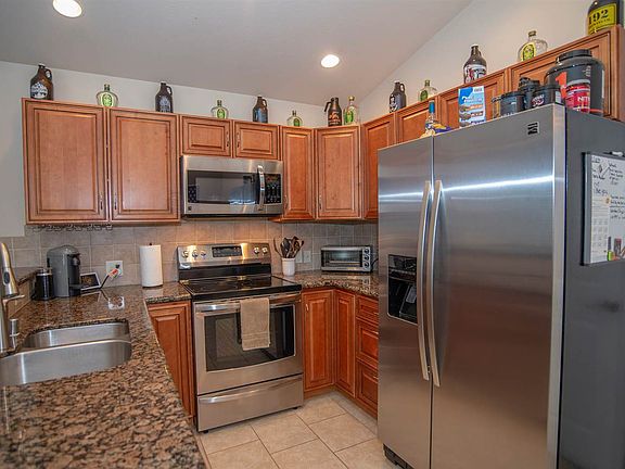 4th image of 10305 E 5th Ln