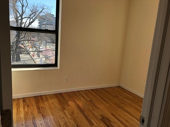 5th image of 28-15 24th Ave #14