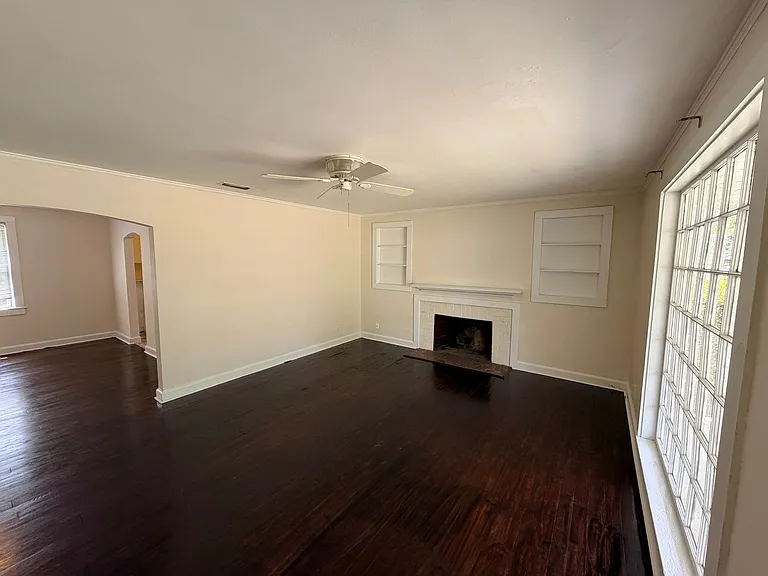 713 Lakeland Ave — Photo 11