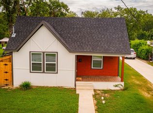 708 N Virginia St, Terrell, TX 75160