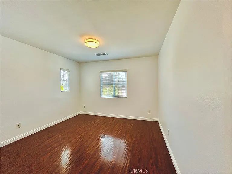 14602 Longwood Ave — Photo 27