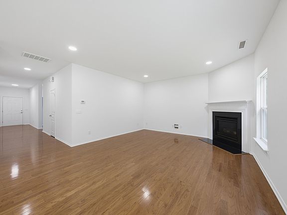 2nd image of 205 Rosaline Ln