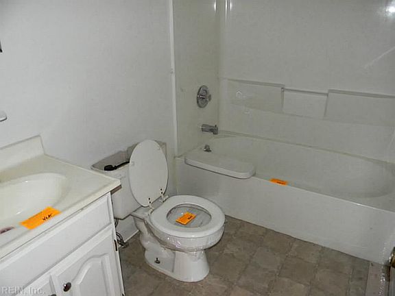 4th image of 710 Antrim Dr