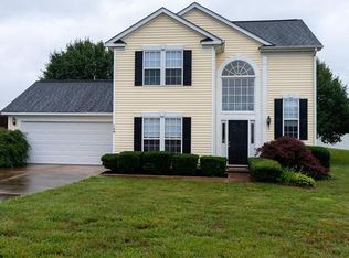 108 Emberwood Ln, Mount Holly, NC 28120