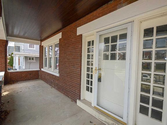 2nd image of 533 Rosemont Ave