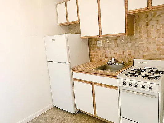 Rented by AJ Clarke | media 19