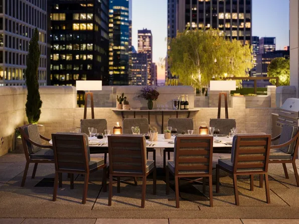 301 Park Avenue 2702 image 3 of 32