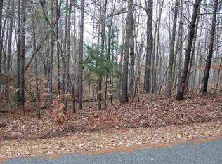 135 Tulip Ln, Westminster, SC 29693