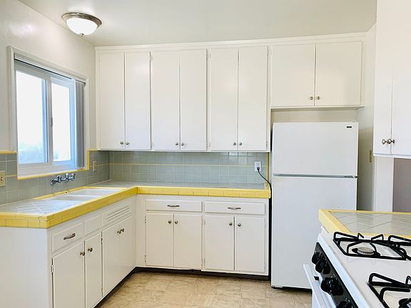 4th image of 1165 1179 Felspar St #1179-K-01