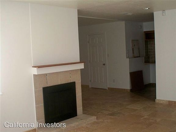 2nd image of 1532 Gladstone Dr