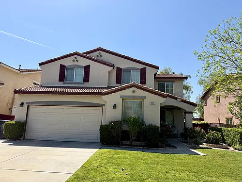 1829 River Bend Dr Photo 1