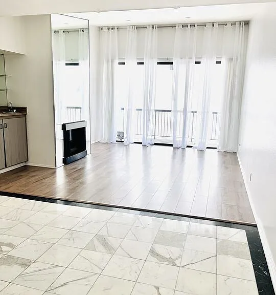 906 N Doheny Dr #512 — Photo 1