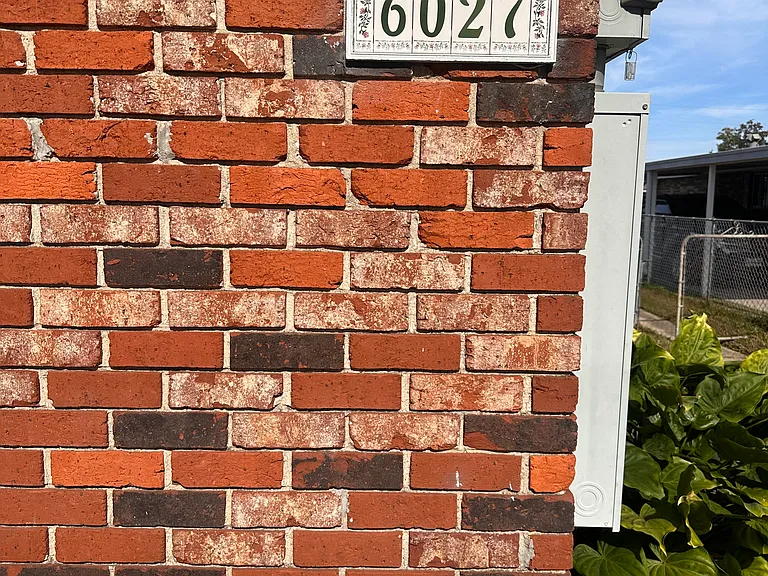 6025-27 Wales St — Photo 11