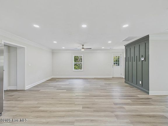4th image of 353 Smith Hardy Road