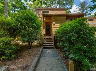 19-29 Emerald Ridge Rd, Sapphire, NC 28774