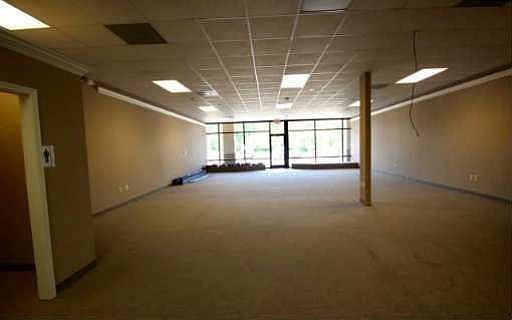 3rd image of 96 Craig St Ste 103
