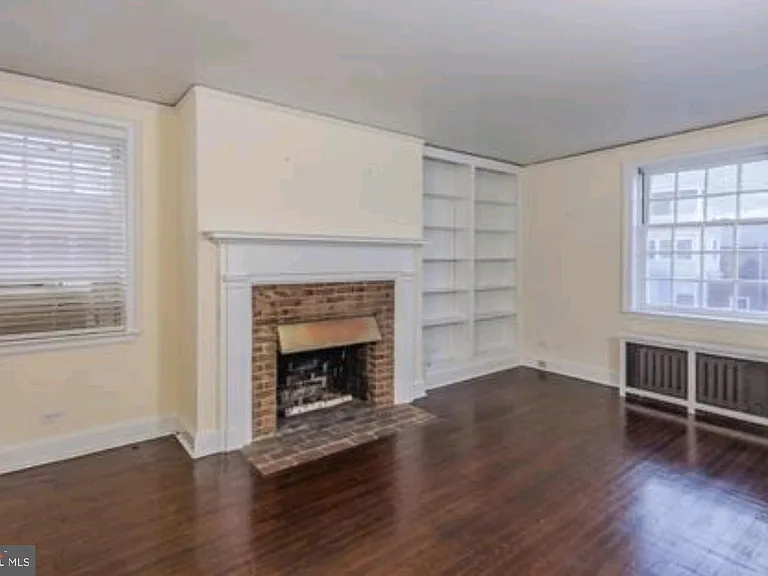 25 Palmer Sq W #G — Photo 7
