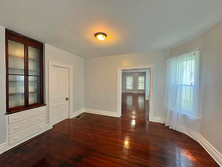 414 Hoyt St — Photo 29
