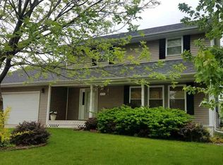 214 N Conch Dr, La Harpe, IL 61450