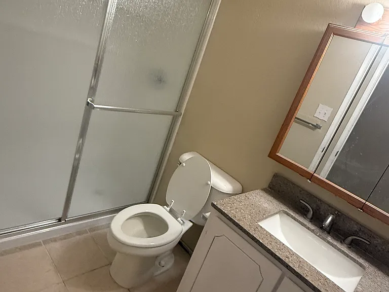 5005 Village Wood Dr — Photo 9