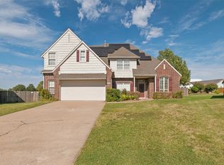 808 W Juneau St, Broken Arrow, OK 74012