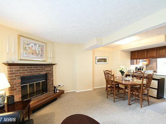 3rd image of 2818 New Providence Ct