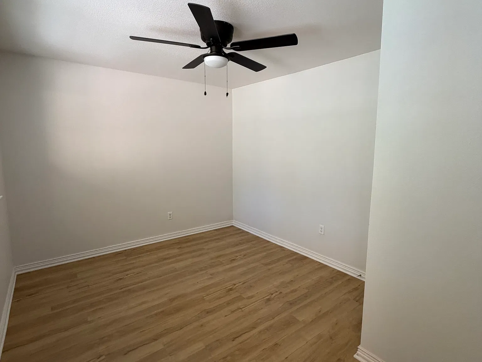 4 bed, 1712 sqft, $2,500 — Photo 4