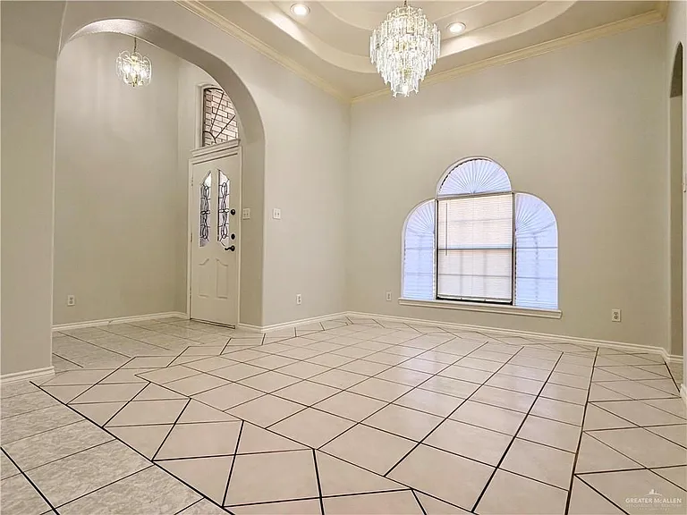 2505 W Sandpiper Ave — Photo 6