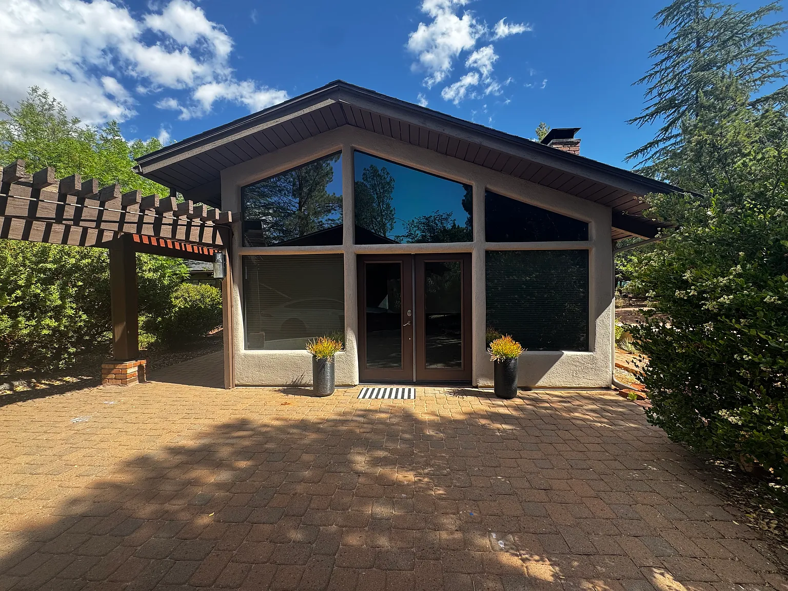 3 bed, 1.5 bath, 1604 sqft, $3,500 — Photo 3
