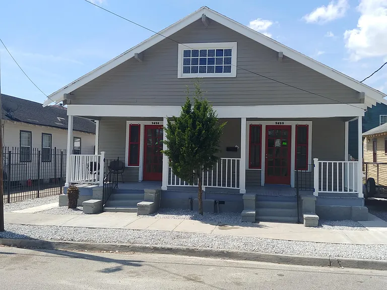 2628 Amelia St — Photo 2