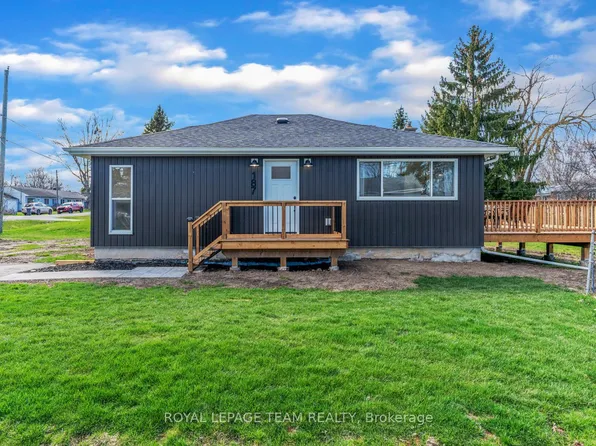 187 Lakeview Ave, Kingston, ON K7M 3V2