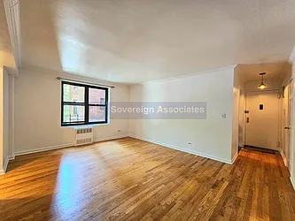 4489 Broadway