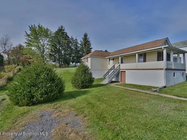 303 Church St, Old Forge, PA 18518