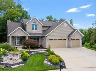 1450 Castle Ct, Edwardsville, IL 62025
