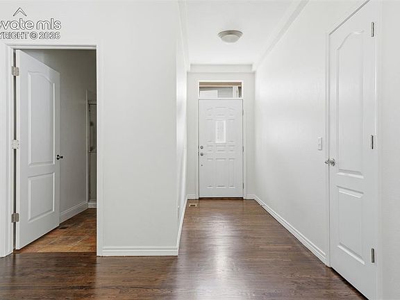3rd image of 6471 Range Overlook Hts
