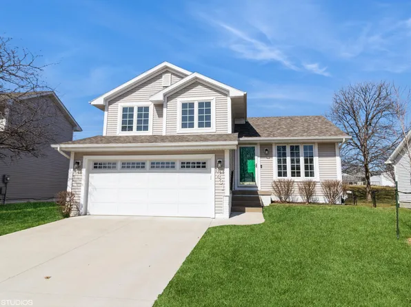 4431 Ashley Park Dr, West Des Moines, IA 50265
