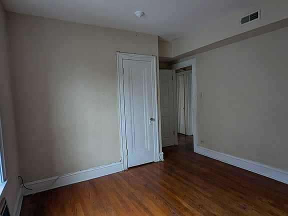 2nd image of 3059 N Kolmar Ave #1R