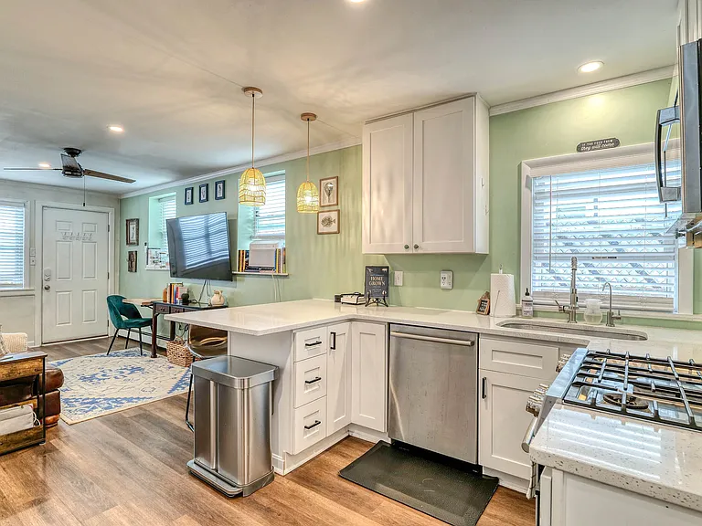 117 Newport Ct #1A — Photo 11